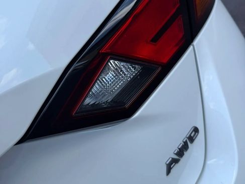 Used 2026 Nissan Altima 2.5 SV AWD/4WD image 11