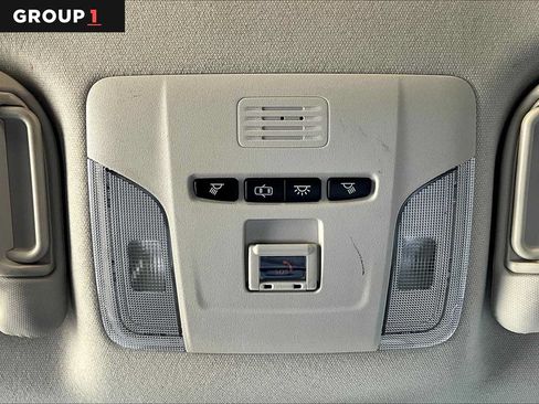 Used 2021 Toyota Corolla LE FWD image 32