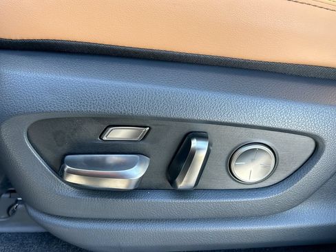 Used 2025 Lexus LX 600 4WD w/ Accessory Package (2T) image 12
