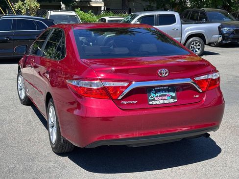 Used 2017 Toyota Camry LE FWD image 5