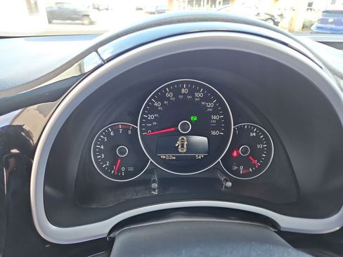 Used 2012 Volkswagen Beetle 2.5 image 15