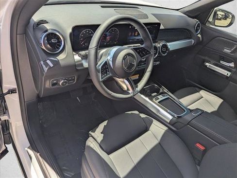 New 2026 Mercedes-Benz GLB 250 image 3