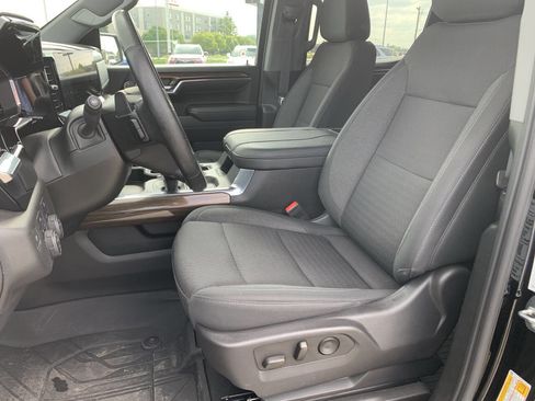 Used 2024 Chevrolet Silverado 1500 RST image 3