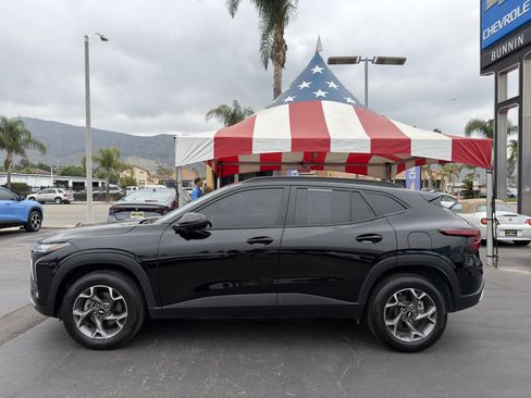 Used 2025 Chevrolet Trax LT FWD image 5