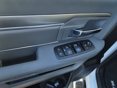 Used 2015 RAM 1500 Big Horn image 13