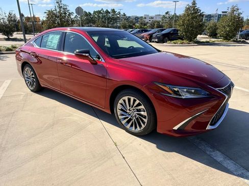 New 2025 Lexus ES 350 Ultra Luxury image 4