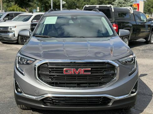 Used 2021 GMC Terrain SLE w/ Driver Convenience Package AWD/4WD image 2