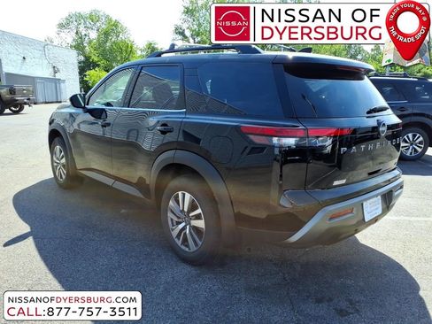 New 2026 Nissan Pathfinder SL FWD image 5