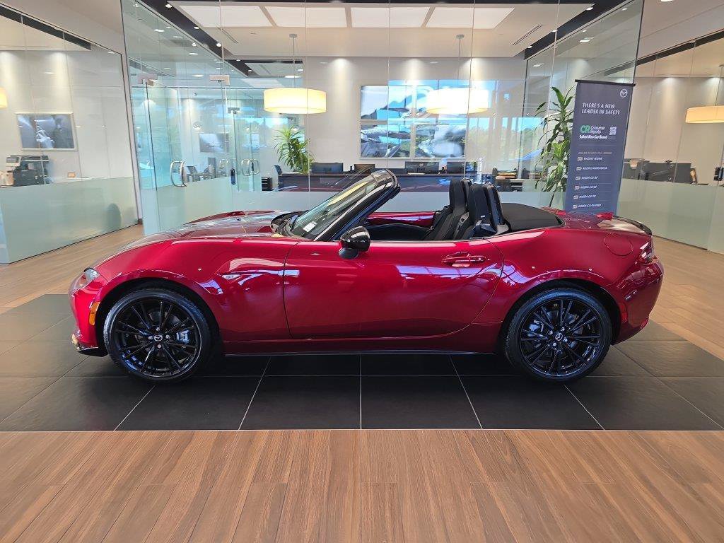 New 2026 MAZDA MX-5 Miata Club w/ Interior Package RWD image 5