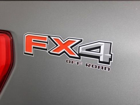Used 2023 Ford F150 Lariat w/ FX4 Off-Road Package AWD/4WD image 9