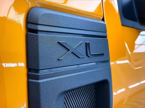 New 2026 Ford Maverick XL image 9