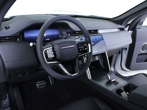 New 2026 Land Rover Discovery Sport Landmark image 15