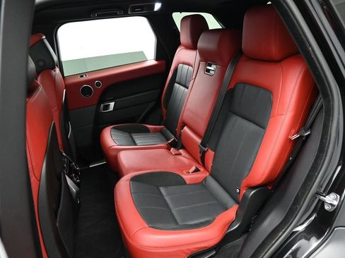 Used 2019 Land Rover Range Rover Sport HST image 17