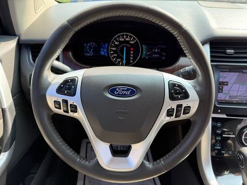 Used 2013 Ford Edge Limited FWD image 18