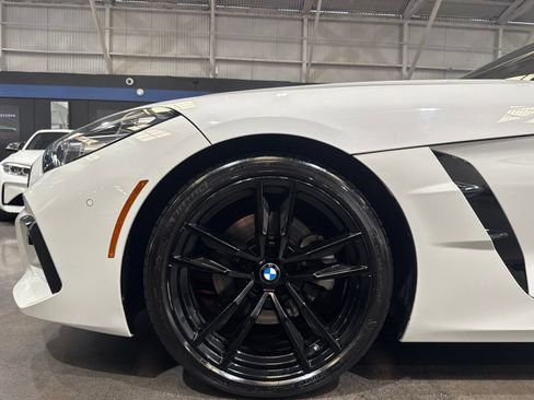 Used 2020 BMW Z4 sDrive30i w/ M Sport Package RWD image 11