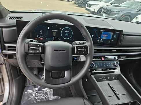 Used 2025 Hyundai Santa Fe Calligraphy image 21