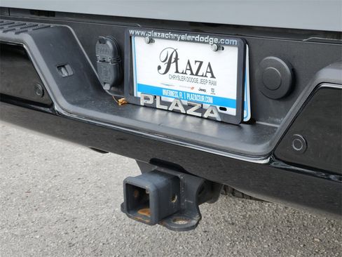 Used 2024 Chevrolet Silverado 2500 Custom w/ Custom Value Package image 11