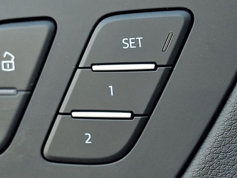 Certified 2025 Audi Q5 2.0T Premium Plus w/ Premium Plus Package image 29