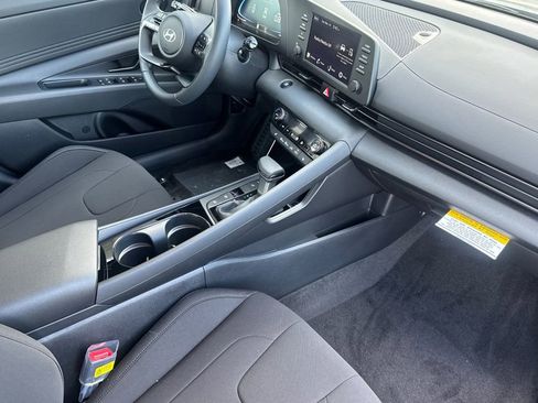New 2026 Hyundai Elantra SEL Sport Premium FWD image 16