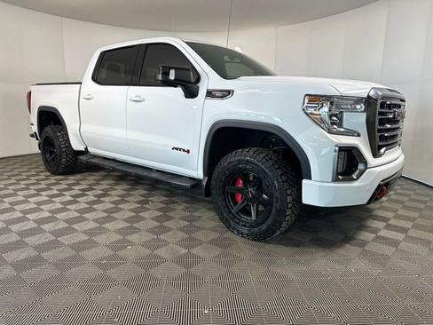 Used 2020 GMC Sierra 1500 AT4 w/ AT4 Premium Package image 2