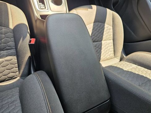 Used 2019 Chevrolet Equinox LT AWD/4WD image 23