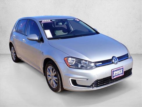 Used 2015 Volkswagen e-Golf Limited Edition image 6