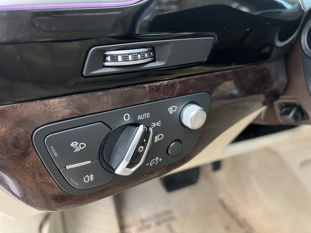 Used 2018 Audi Q7 3.0T Prestige AWD/4WD image 30