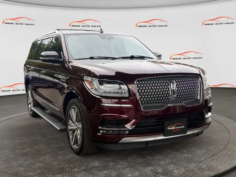 Used 2018 Lincoln Navigator Reserve w/ Technology Package AWD/4WD image 5