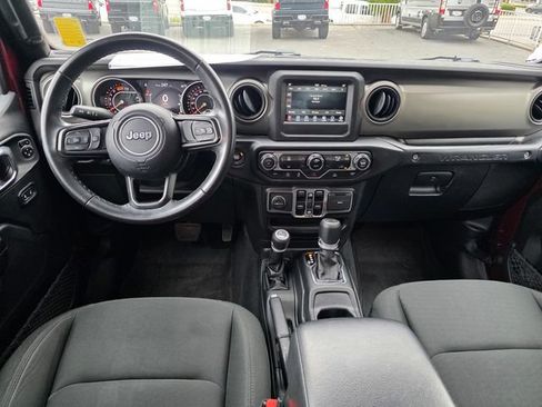 Used 2021 Jeep Wrangler Unlimited Sport AWD/4WD image 14