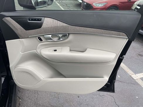 Used 2023 Volvo XC90 B6 Ultimate image 44