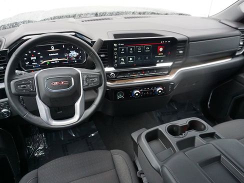 Used 2024 GMC Sierra 1500 Elevation image 13