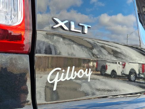 Used 2015 Ford Explorer XLT w/ Equipment Group 202B image 32