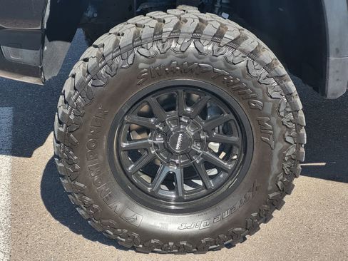 Used 2023 Chevrolet Silverado 1500 ZR2 w/ Technology Package image 8