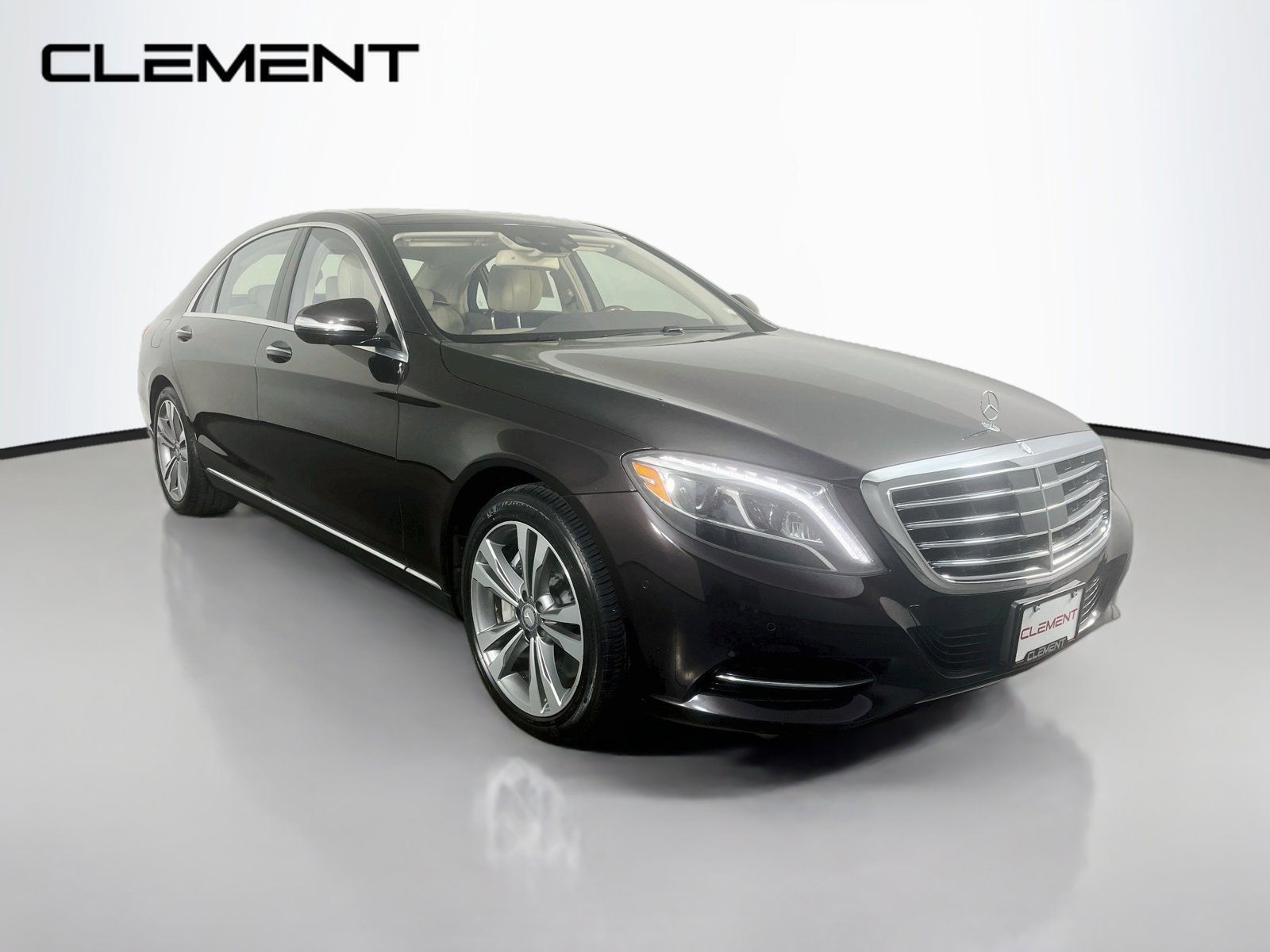 Used 2016 Mercedes-Benz S 550 Sedan image 4
