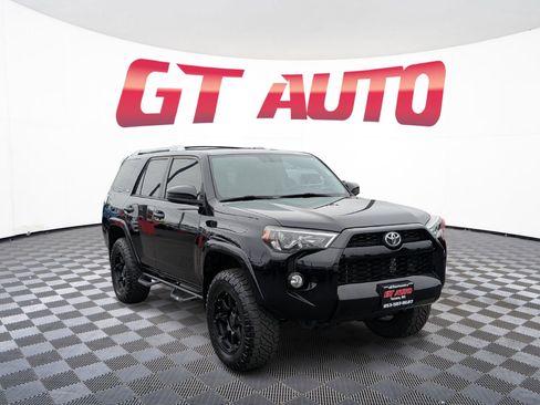 Used 2015 Toyota 4Runner SR5 AWD/4WD image 1