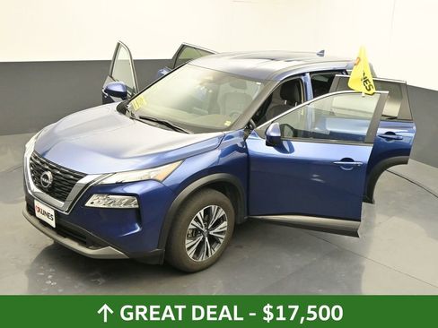 Used 2023 Nissan Rogue SV image 61