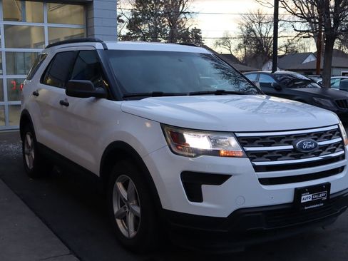 Used 2018 Ford Explorer 4WD image 7