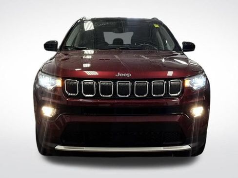 Used 2022 Jeep Compass Limited image 3