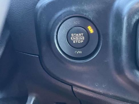 Used 2021 Jeep Wrangler Unlimited Sport image 31