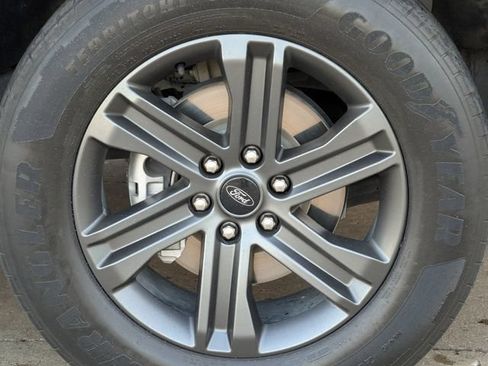 Used 2023 Ford F150 XLT w/ Equipment Group 302A High RWD image 11