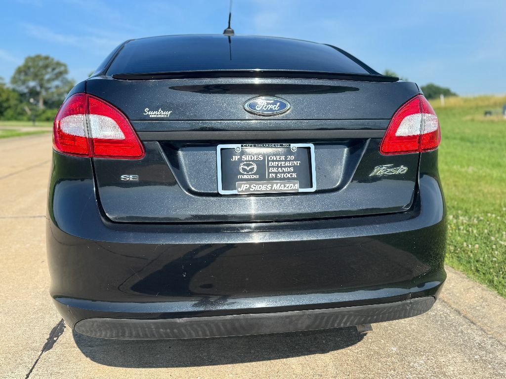 Used 2011 Ford Fiesta SE w/ 203A Rapid Spec Order Code FWD image 9