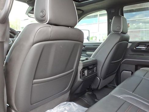 Used 2026 GMC Sierra 2500 AT4X AWD/4WD image 12