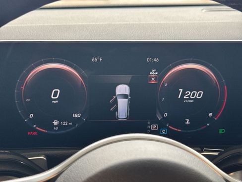 Used 2023 Mercedes-Benz GLB 250 4MATIC image 20