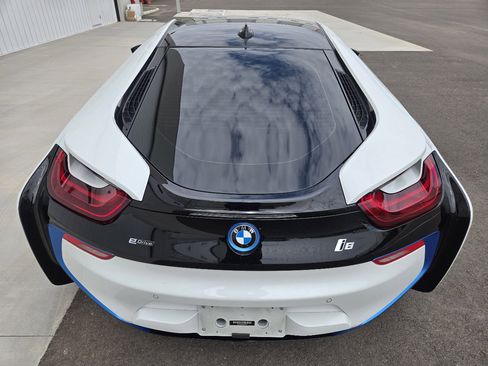 Used 2015 BMW i8 image 15
