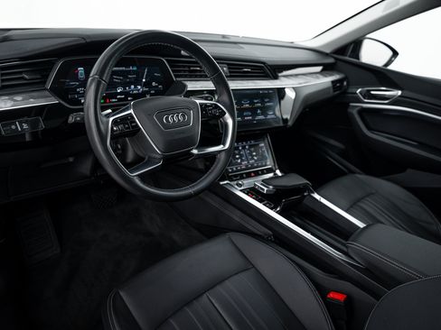Certified 2024 Audi Q8 e-tron Premium Plus AWD/4WD image 8