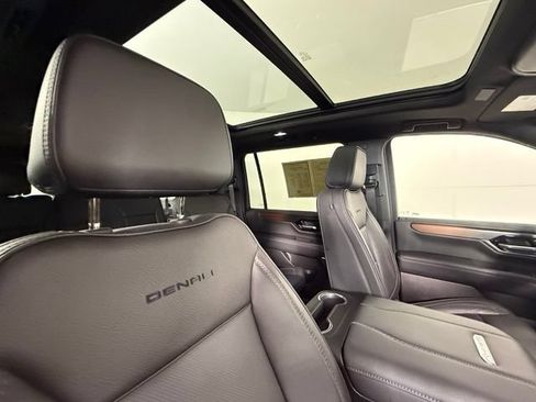 Used 2026 GMC Yukon XL Denali w/ Sun & Power Step Package AWD/4WD image 34