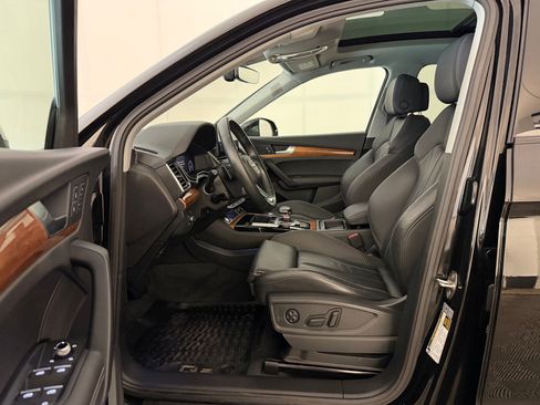 Used 2022 Audi Q5 e Premium Plus w/ Premium Plus Package AWD/4WD image 5