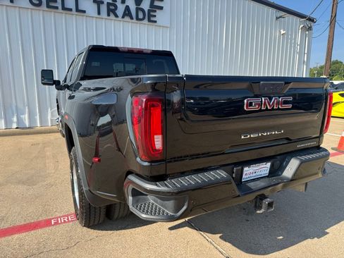 Used 2022 GMC Sierra 3500 Denali AWD/4WD image 5