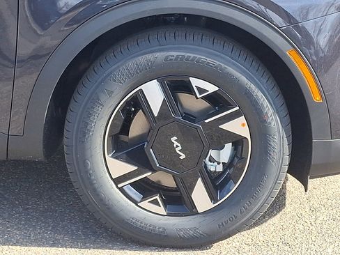 New 2026 Kia Sportage LX image 8