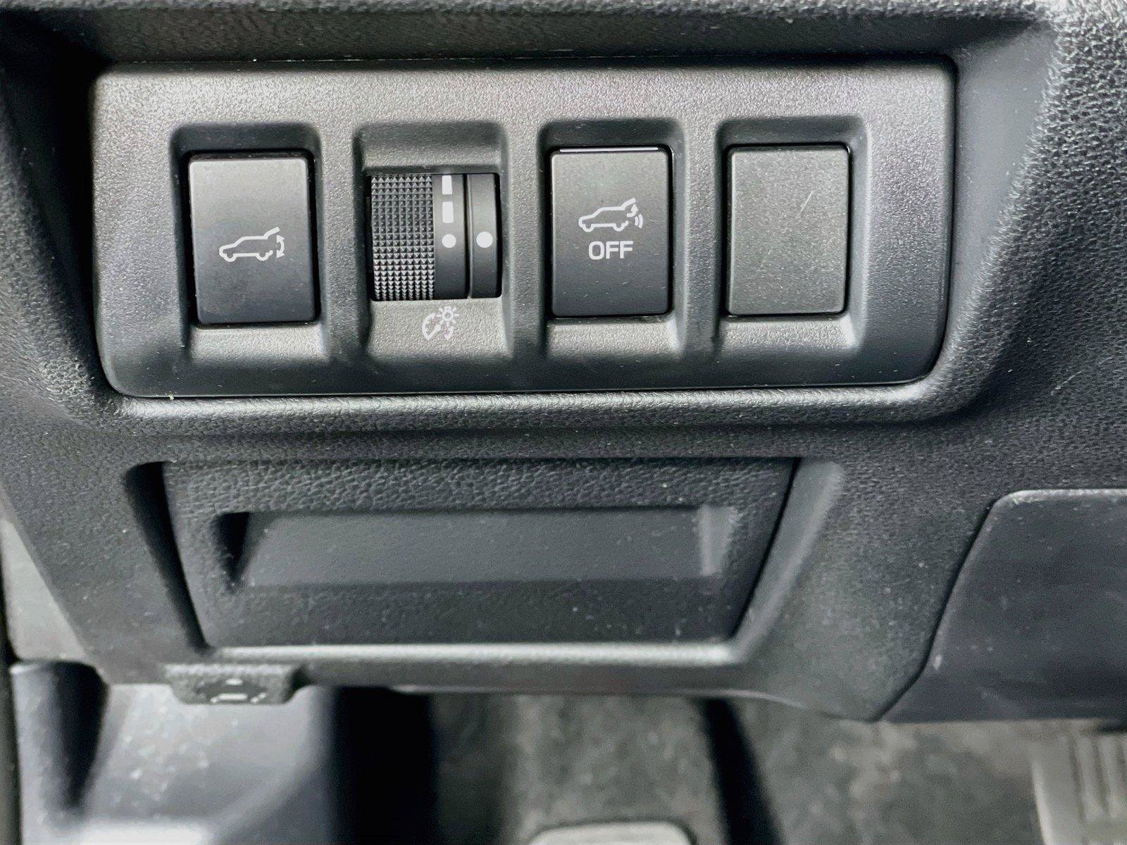 Used 2023 Subaru Outback Premium AWD/4WD image 13